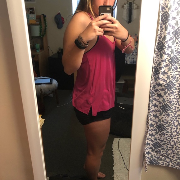 Pink Tank - Picture 2 of 4